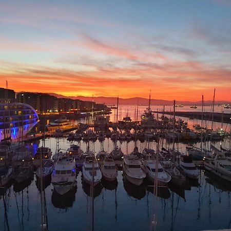 Luxury Yacht Stay "White Dove" Sleeps 6 Cebelitarık Dış mekan fotoğraf